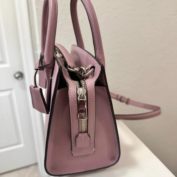 Coach - Andrea Carryall Lavender Crossbody - Picture 4 of 6
